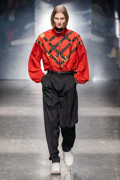 Look 13